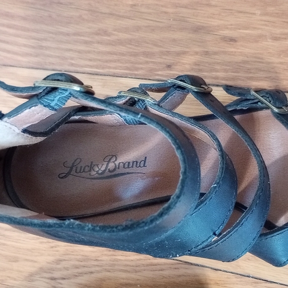 Lucky Brand Wedge Sandal Heels - Picture 4 of 5